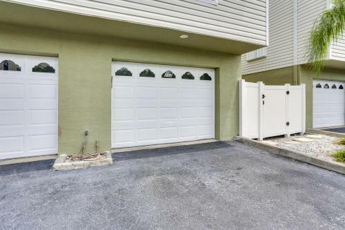 Mariner's Pointe - Classy Condo, Steps To Beach, Large Balcony