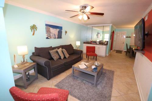205d Barefoot Beach Club