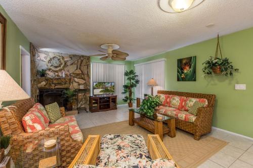 Coconut Breeze III Home