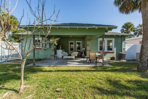 Beach Bungalow Home