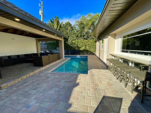 Island Time - Weekly Beach Rental Home