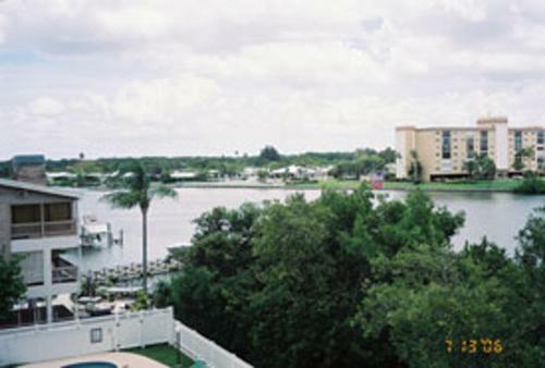 Quiet Waters By Florida Lifestyle Vacation Rentals