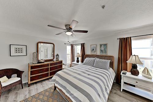 Apartamento Gulf-view Condo With Balcony, Pool & Beach Access Condo