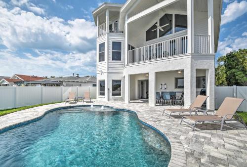 Indian Rocks Home With Game Room, Walk To Beach!