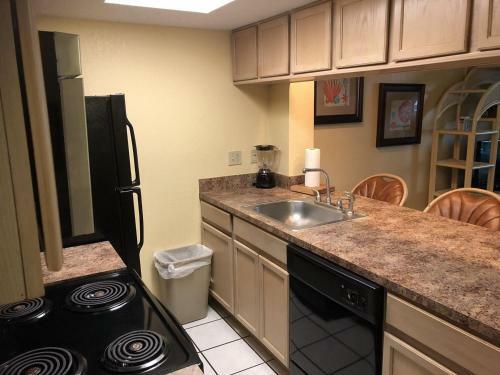 Cocoa Beach Ocean Landing Resort? Ocean Front Apartment