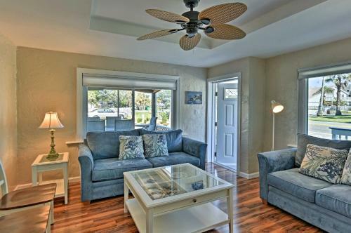 Cozy Cocoa Beach Bungalow - Walk To Beach And Pier!