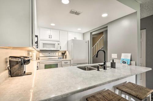 Townhome On St Augustine Beach With Pool And Patio!