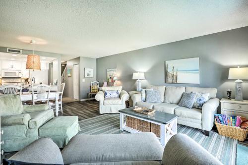 Townhome On St Augustine Beach With Pool And Patio!