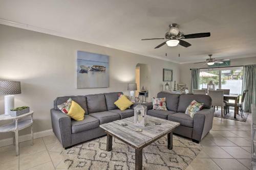 Clearwater Beach Home With Patio - Walk To Beach