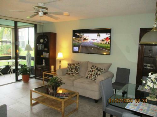 Bay Mariner By Florida Lifestyle Vacation Rentals