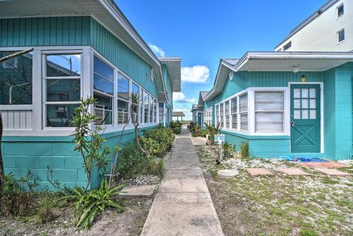 Sun-soaked Coastal Hideaway - Steps To Beach!
