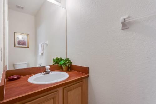 546 Windsor Place Villa #221631 Villa