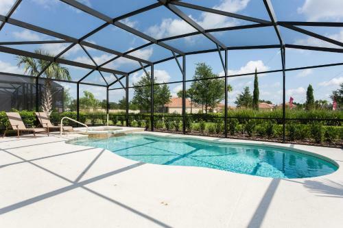 Beautiful Vacation Home With Private Pool And Garage St4328