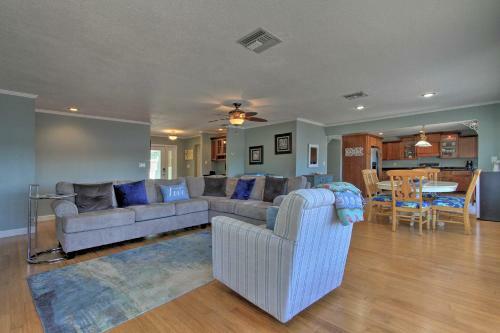 Waterfront House On Kings Bay With Dock And Lift!