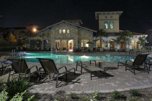 Beautiful 2 Bedroom 2 Bath Condo Close To Disney