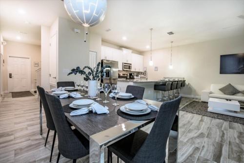 Moon Valley Townhome #230732 Townhouse