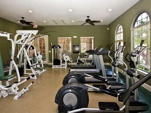 Beautiful 4 Bedroom 3 Bath Condo In Bella Piazza
