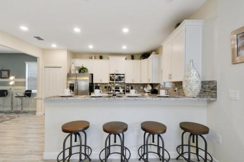Beautiful Themed Single Vacation Home With Private Pool Cg9159