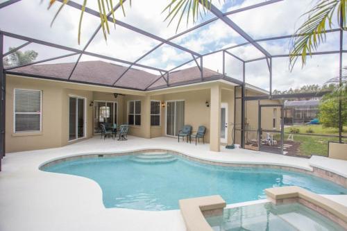 Brighton Villa 732