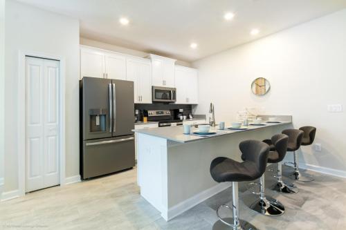 8934 Stinger Drive