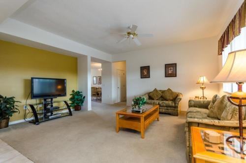 113 Bay Leaf Lane Villa #221494 Villa