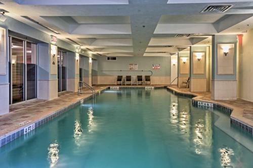 Apartamento Breezy Daytona Beach Studio With Pool -steps To Beach