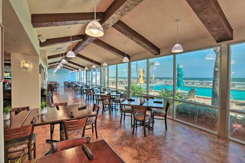 Apartamento Breezy Daytona Beach Studio With Pool -steps To Beach
