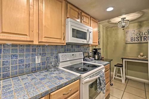 Apartamento Top-floor Beach Condo With 2 Oceanfront Balconies!