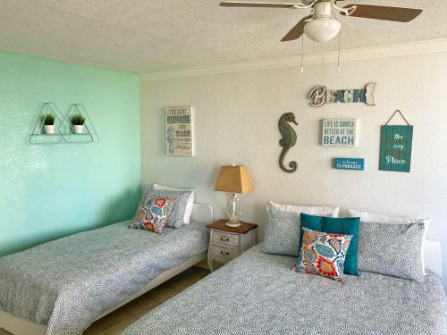 Hotel Pirates Cove Resort Studios!