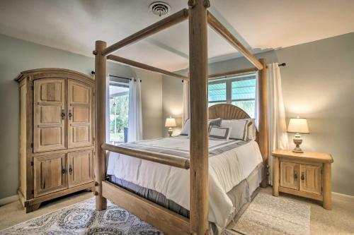 Private Coastal Respite Near Deerfield Beach!