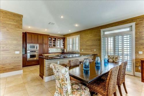 2319 S Fletcher Home Home
