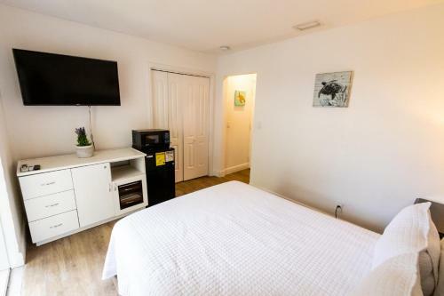 The Lauderdale Boutique Hotel