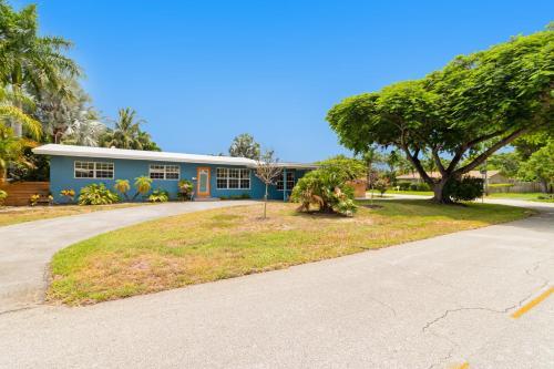 Wilton Manors Winds