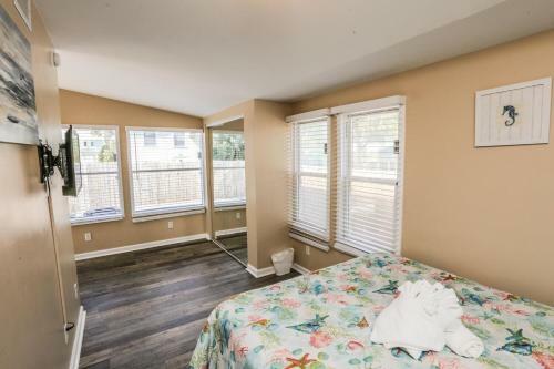 201 Delmar Mangrove Breeze B