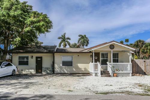 201 Delmar Mangrove Breeze B