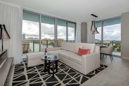 Apartamento 5 * Amenities Luxury 3 Br - Front Intercostal View