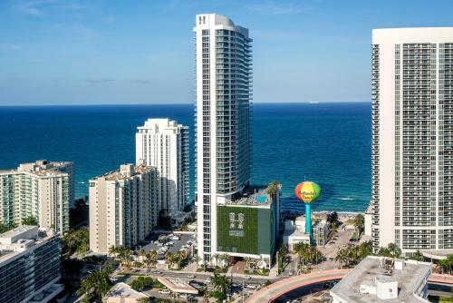 Apartamento Incredible And Spacious Two Bedroom Beach Front!