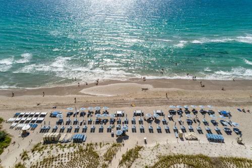 Apartamento Incredible And Spacious Two Bedroom Beach Front!