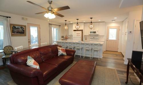 Indian Pass Subdivision Homes - Pet Friendly By Pristine Properties
