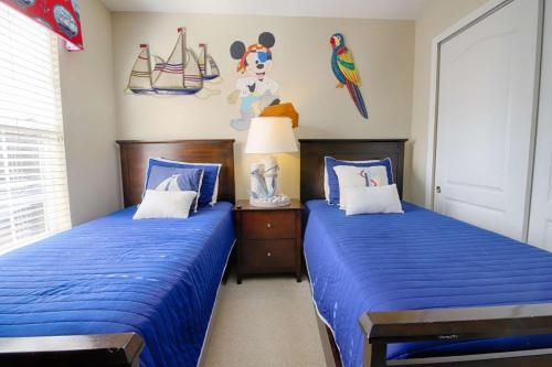8960 Paradise Palms