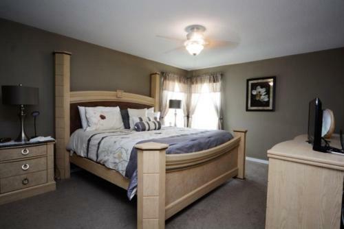 Luxury 7 Bedroom 5.5 Bath In Cumbrian Lake Resort