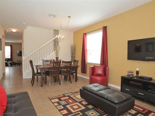 Kissimmee Villa Sleeps 10 Pool Air Con Wifi