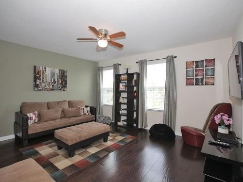 Kissimmee Villa Sleeps 10 Pool Air Con Wifi