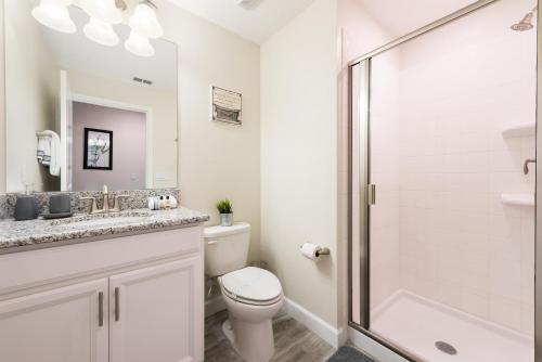 Luxury 5 Bedrooms Villa - Storey Lake