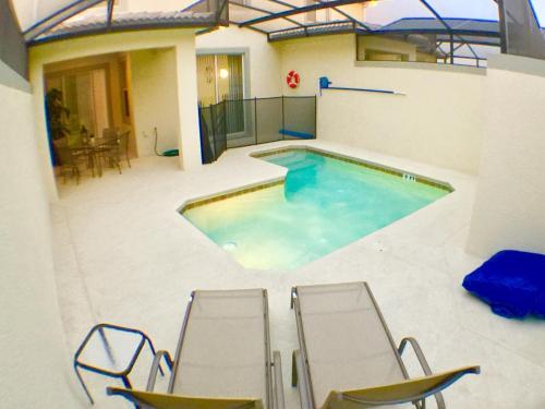 Four Bedrooms Home With Pool 4819