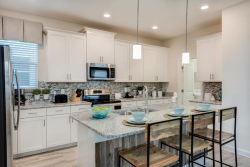 Villa Stunning 5 Bedroom Home At Storey Lake