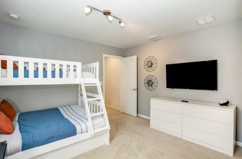 Modern Large Pool Home Next Disney-world Orlando