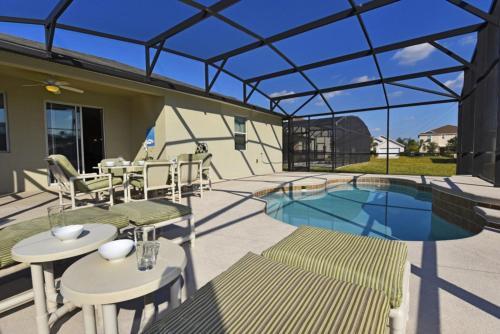 704 Crystal Cove 4 Bedroom Villa