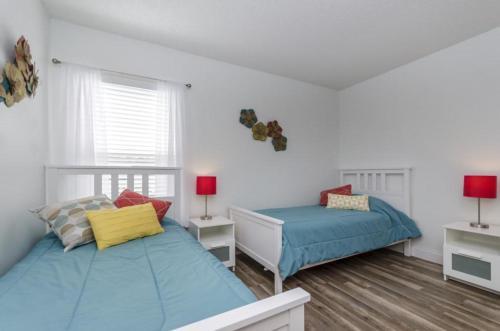 950 Lake Berkley Drive Villa #221678 Villa