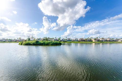 950 Lake Berkley Drive Villa #221678 Villa